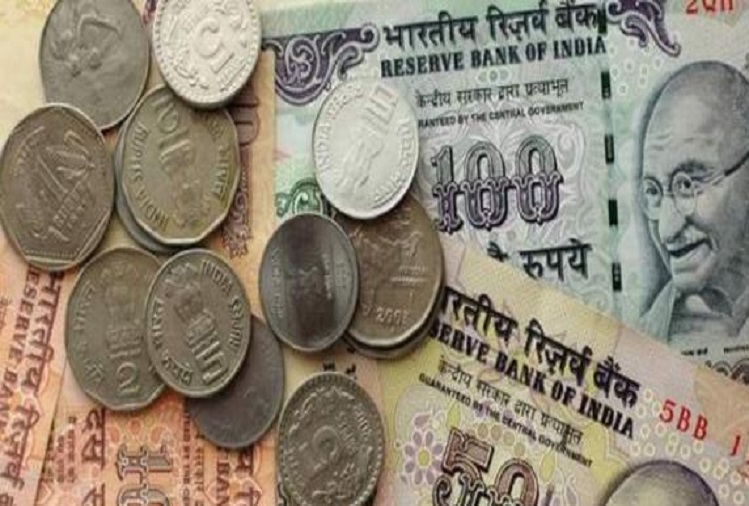 Share Market : Rupee gains 12 paise at 81.76 against US dollar in early trade