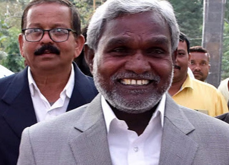 Jharkhand: Shibu Soren's special friend Champai Soren has now become the new CM of Jharkhand, know about him too.