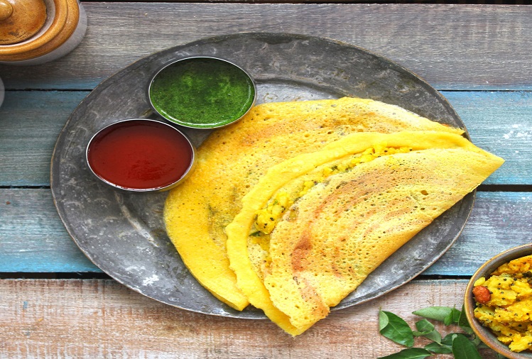 Recipe Tips: Moong Dal Chilla looks very tasty to eat, you should also try it