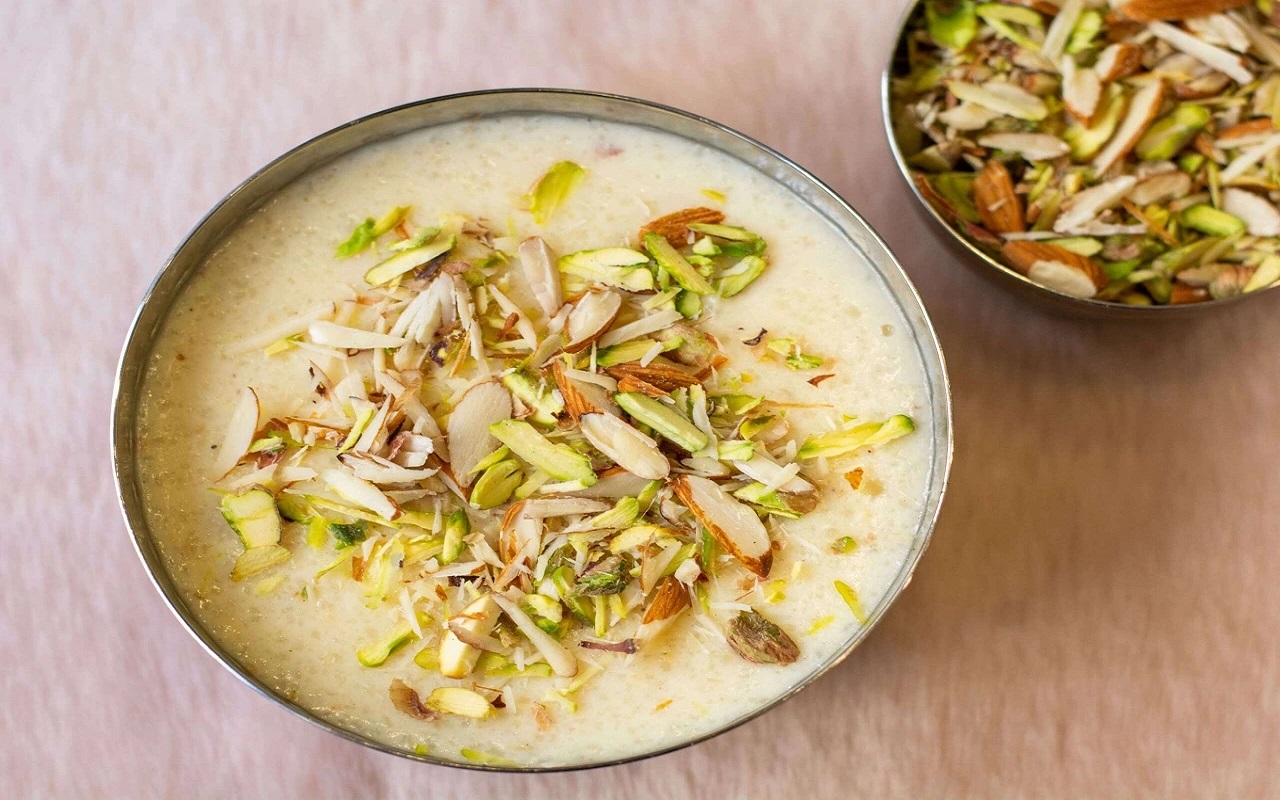 Recipe of the Day: Almond Kheer made at home for the guests, the taste will be like this
