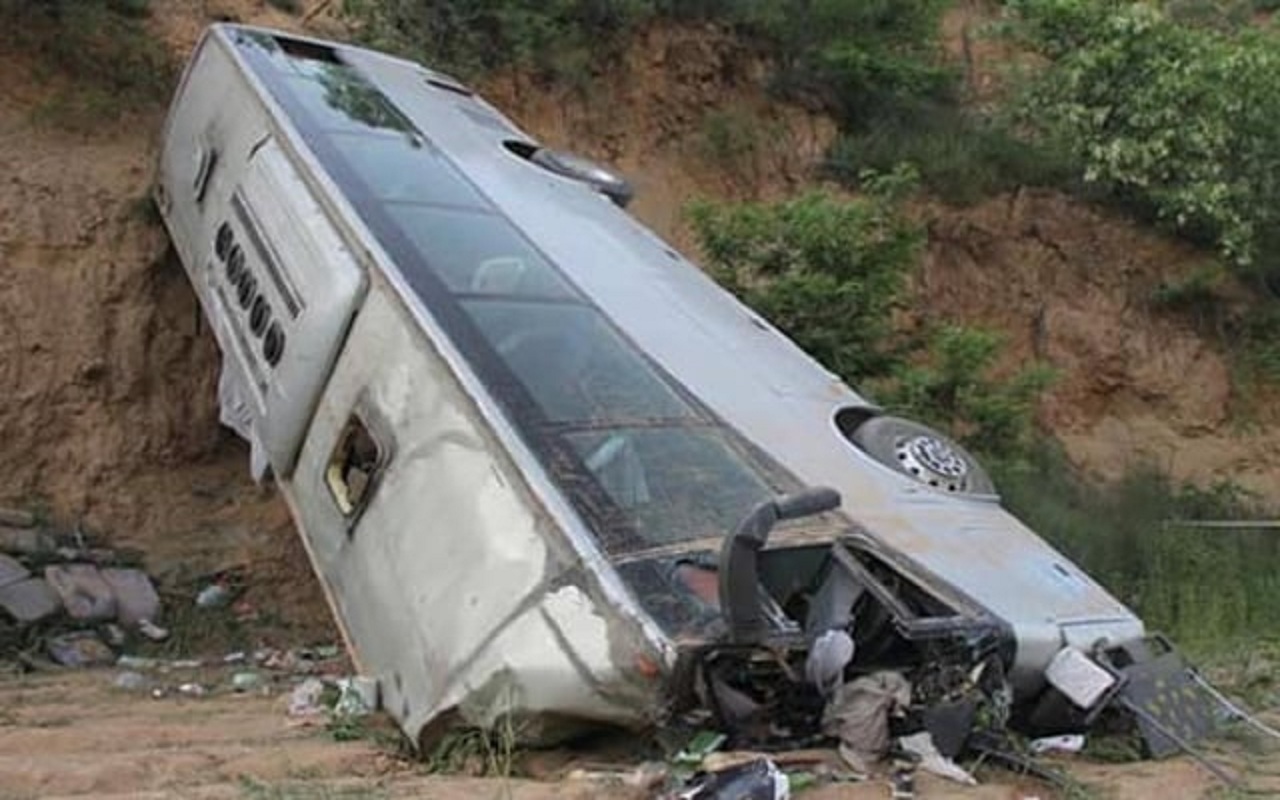 Mexico: 18 killed in bus accident in Mexico.