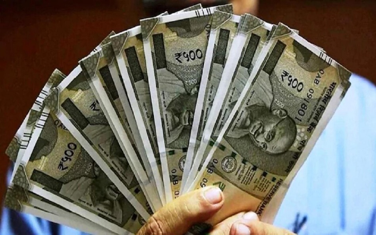 Rupee Increases: Rupee rises 39 paise in early trade