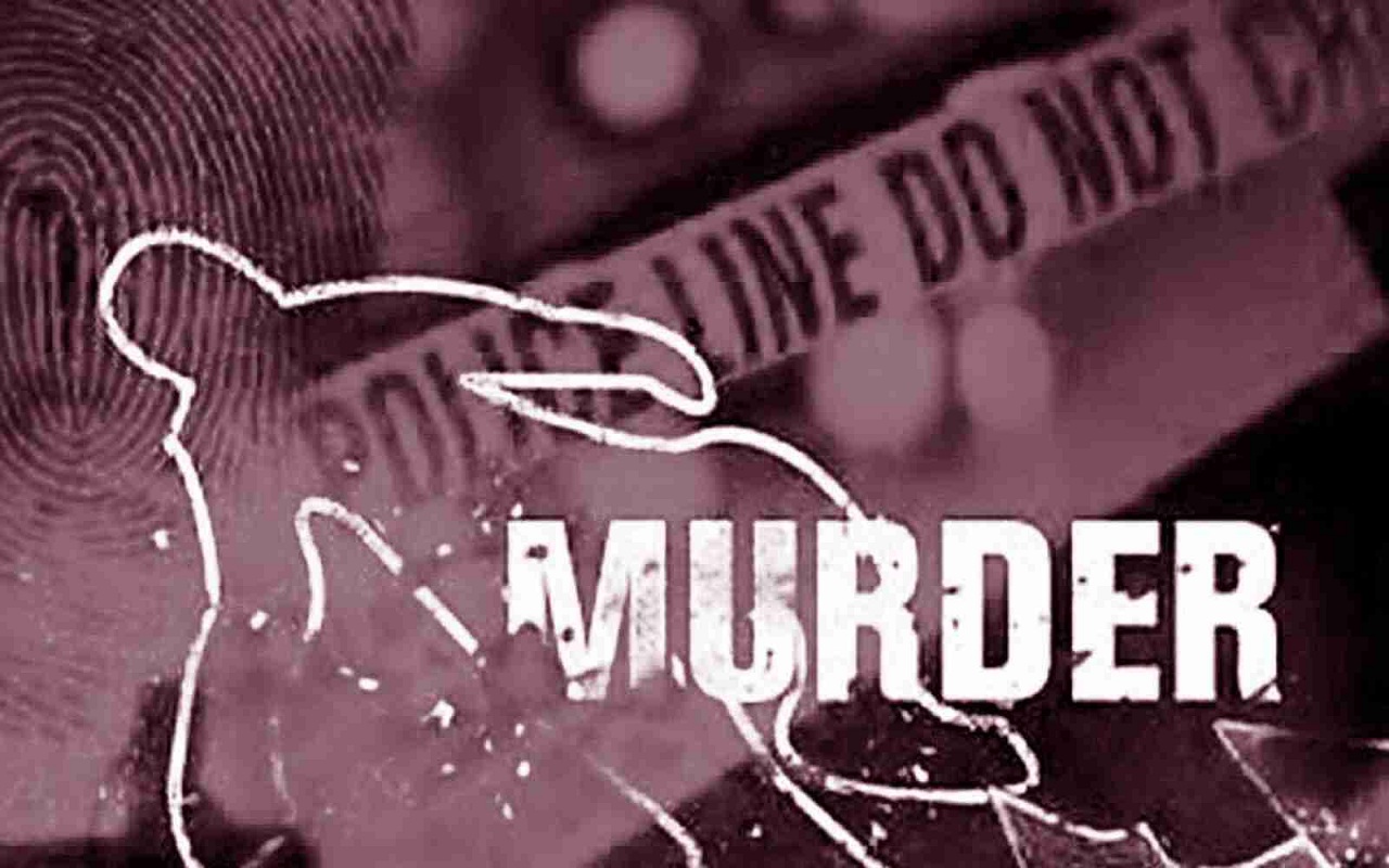 Maharashtra: Man kills woman over dispute