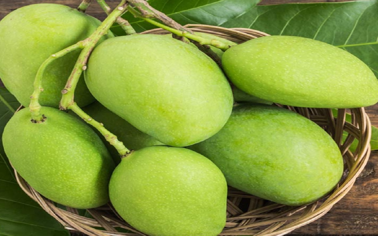 Health Tips:  Raw mango chutney will increase the taste of food, you get many benefits