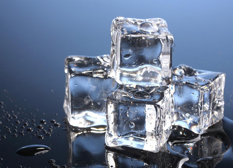 Beauty Tips: Ice enhances the beauty of the face, just use it in this way