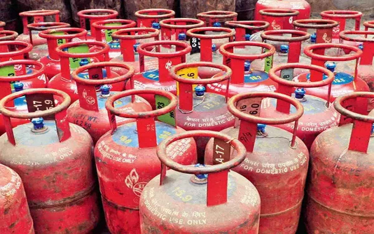 LPG Price: Shock to people in the festive season, increase in the price of gas cylinder, they will be blown away after knowing the rate....