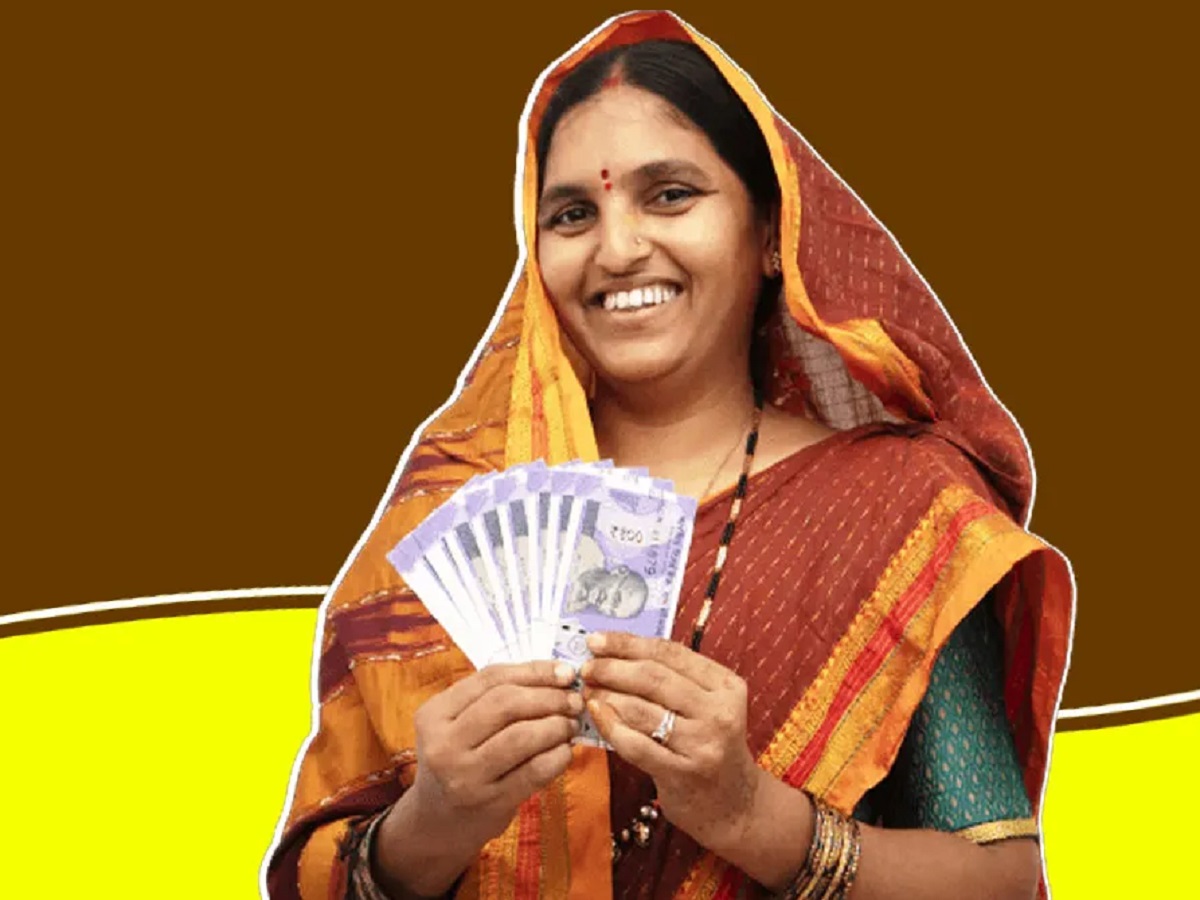 Government Scheme: Under this scheme, women receive loans of up to ₹5 lakh, interest concessions, and skill training.