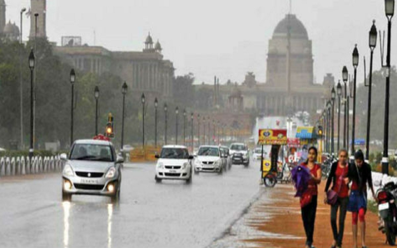 Weather Update:Light rain in Delhi, forecast of strong wind.