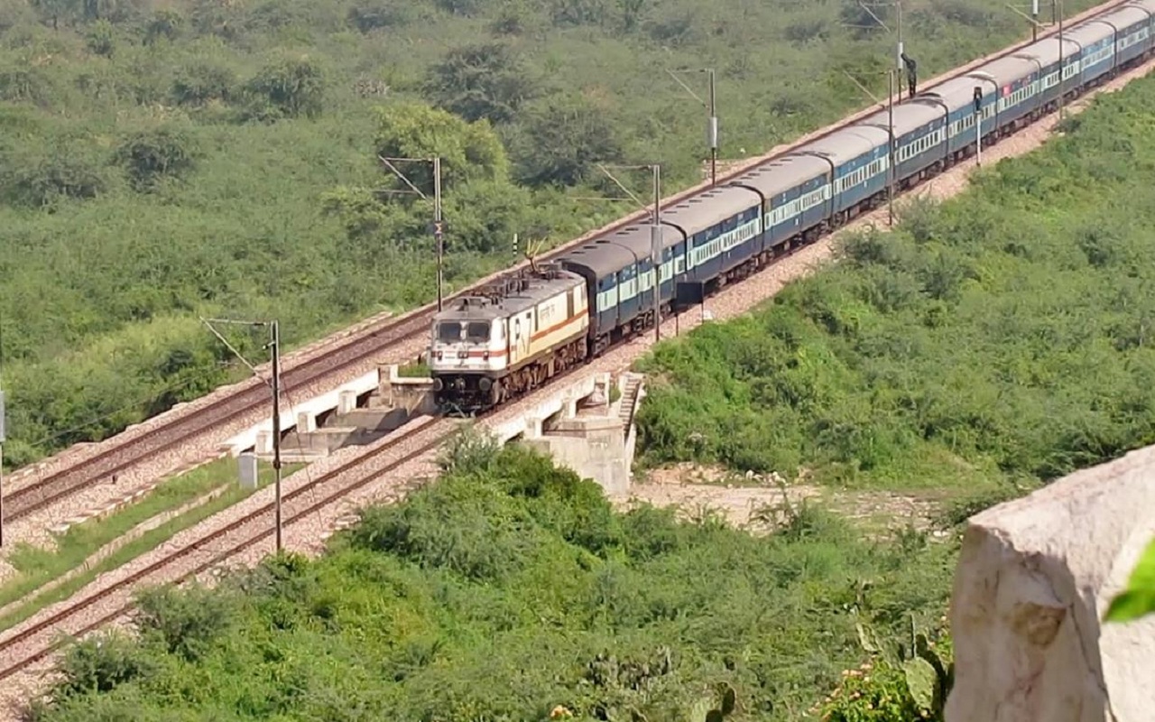Railway Update: Trains will be able to run at a speed of 160 km in Pigaura-Kaila Devi section.