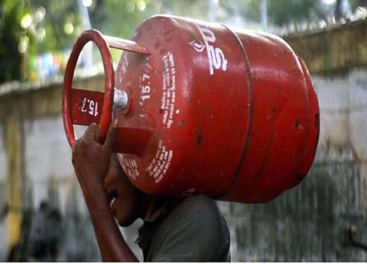 LPG Price: You will be shocked after hearing the price of gas cylinder, know the new rate.