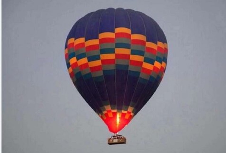 Washington : Chinese spy balloon seen in US airspace
