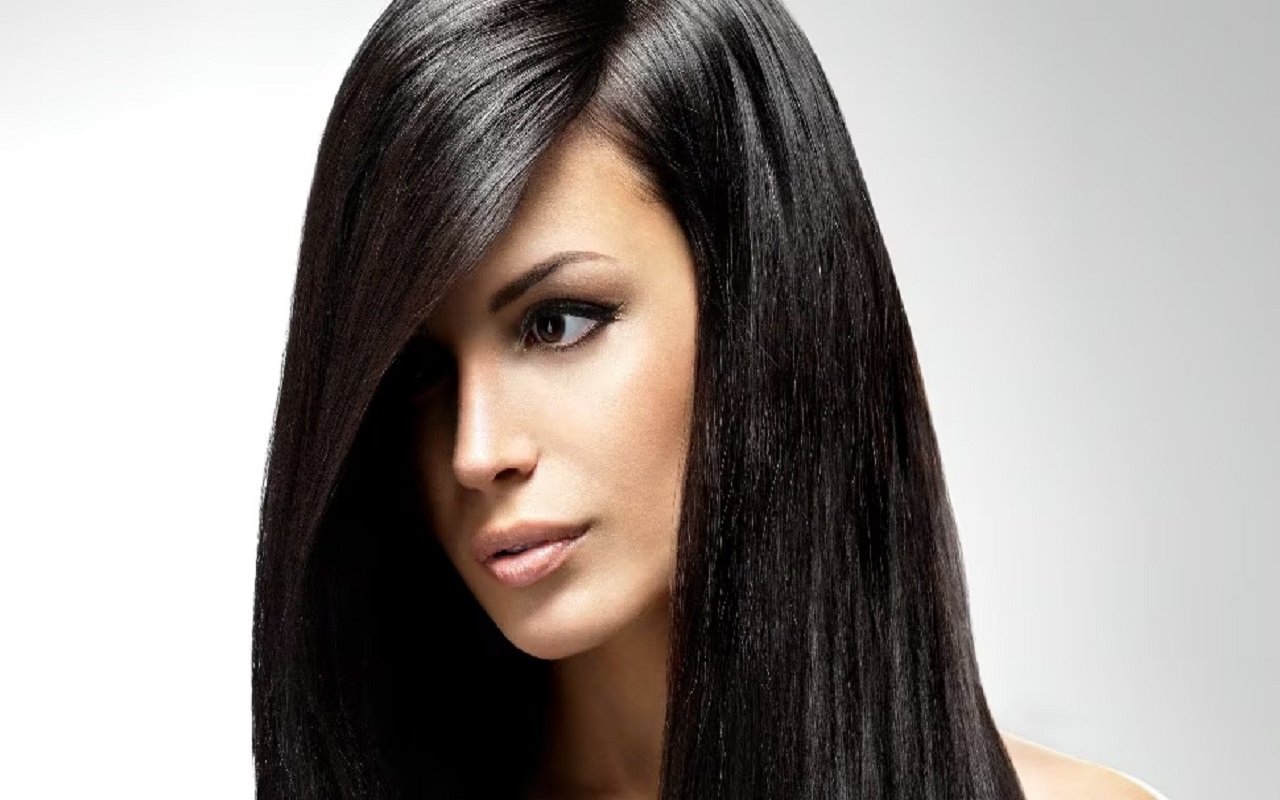 Beauty Tips: Amla is a very useful thing to make hair black, use it like this