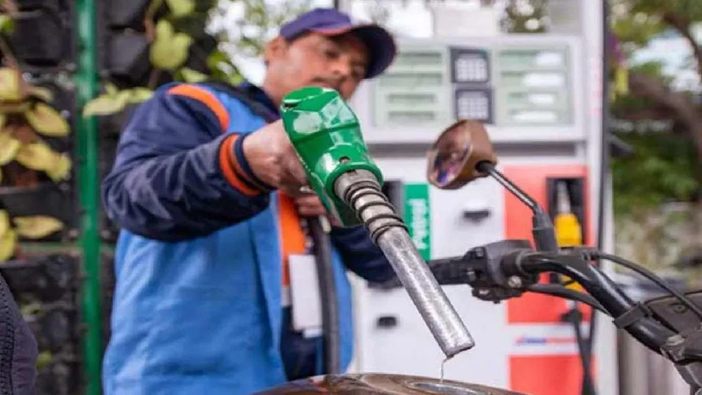 Petrol Price Today: What is the price of petrol and diesel on April 3 in major cities including Bangalore, here are the details