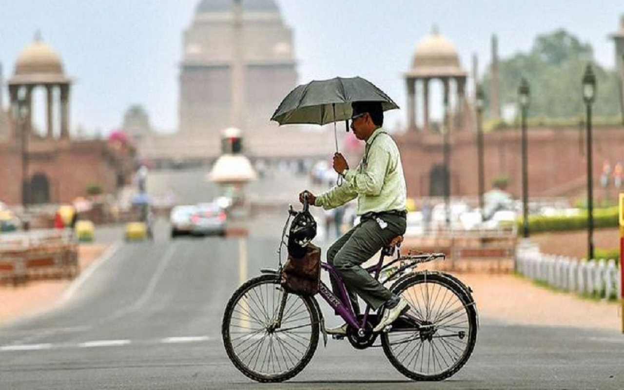 Weather Update: Maximum temperature expected to remain below 30 degree Celsius for fourth consecutive day in Delhi: IMD