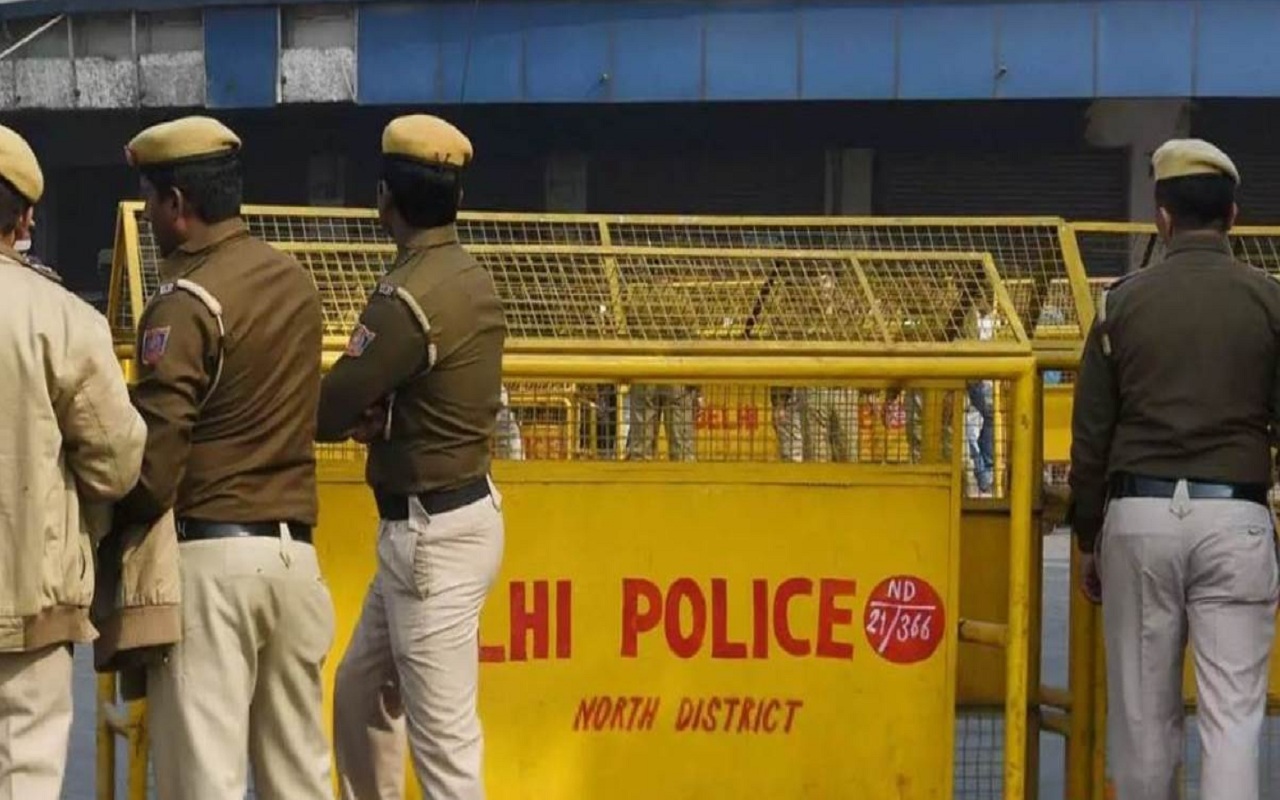 Police raids continue at many places in Delhi-NCR