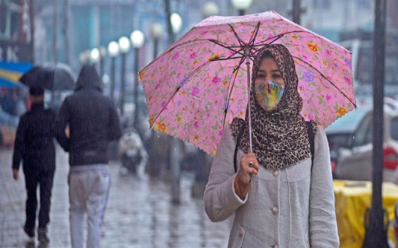 Weather update: Fall in temperature in Jammu and Kashmir, chances of rain
