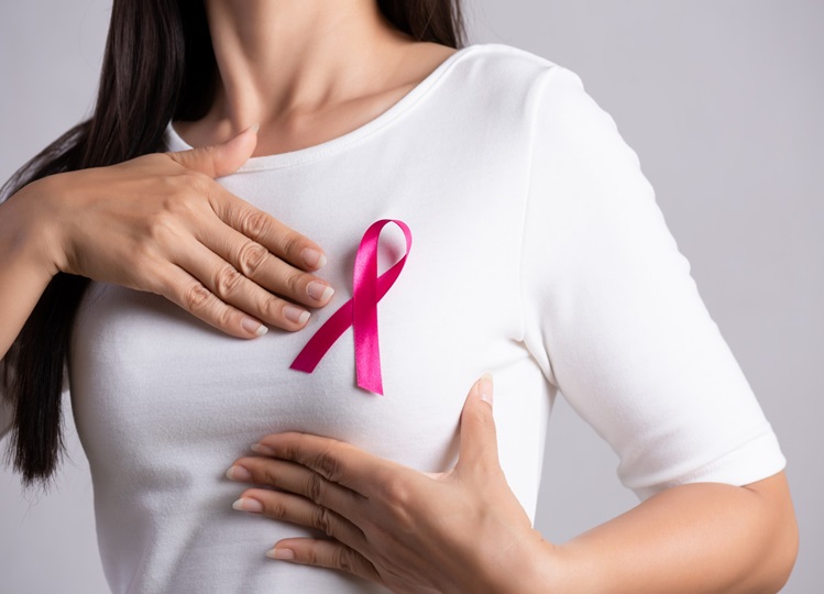 Breast Cancer: These symptoms start appearing in the beginning during breast cancer, click to know