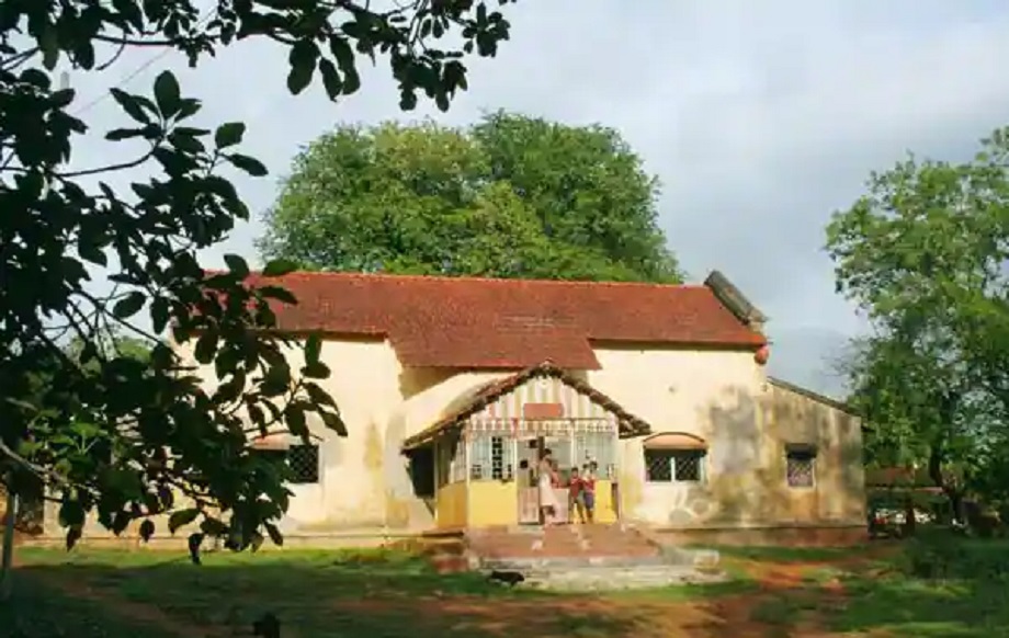Travel Tips: McCluskieganj city is great to visit in the rainy season, it is called Mini London of India