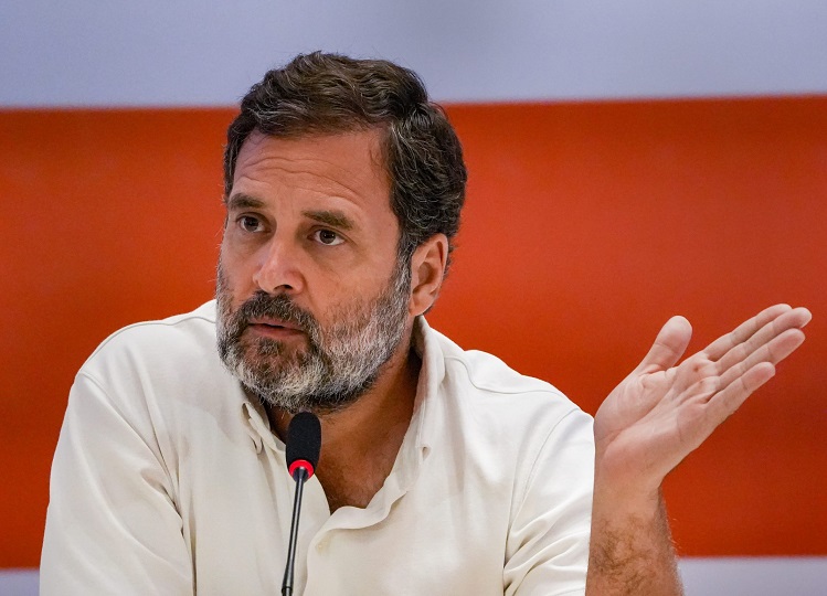 Rahul Gandhi made a big statement on the Supreme Court's comment on the bulldozer action, said- it has become a symbol of unbridled power...