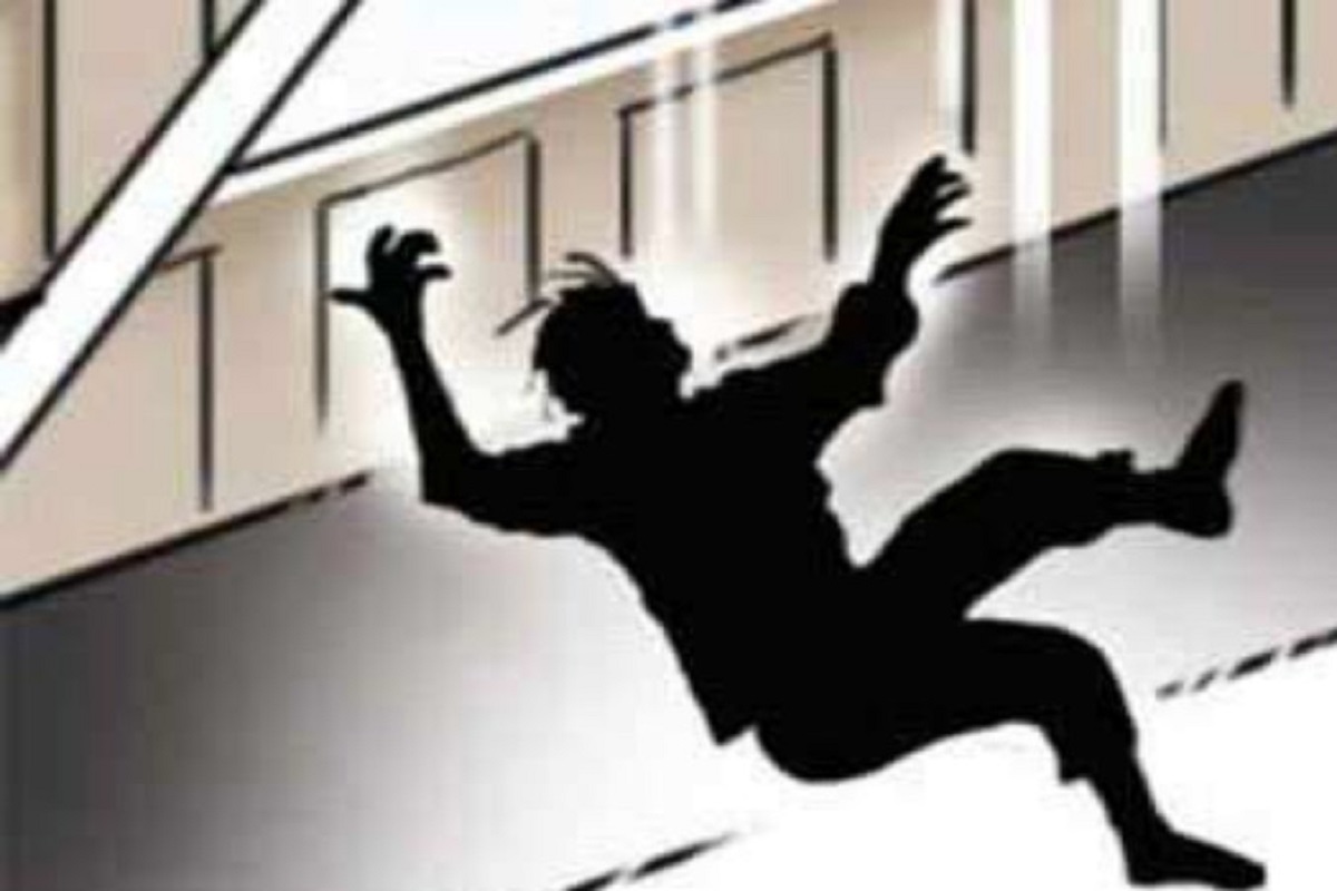 Girl commits suicide by jumping from under construction building in Greater Noida