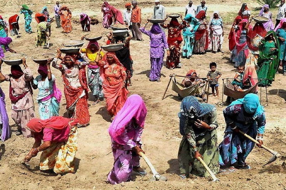 Rajasthan : Government of India made Aadhaar based payment mandatory for MNREGA workers of Rajasthan