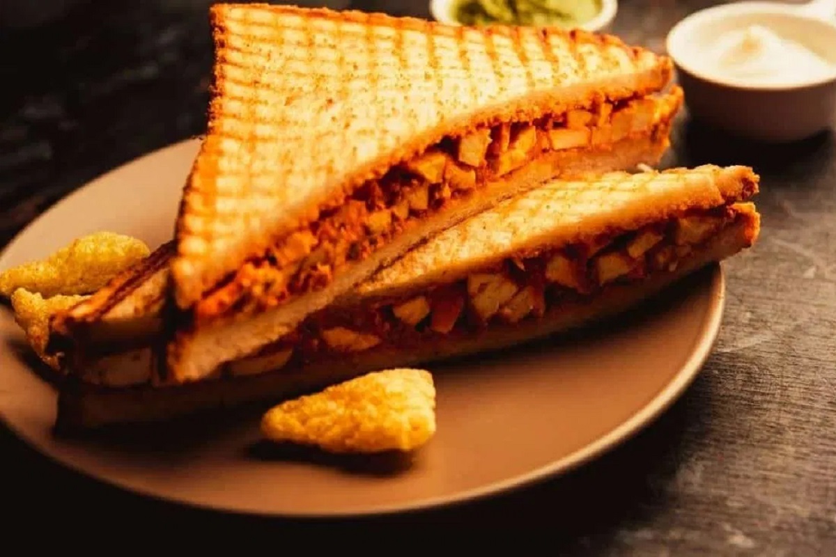 Recipe : Try Paneer Sandwich for breakfast