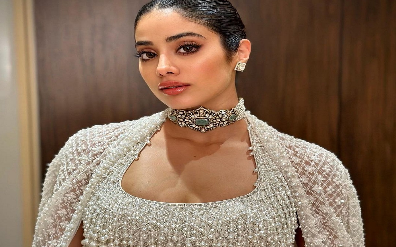 Photo Gallery: Seeing the glamorous look of Jahnavi Kapoor, everyone became crazy about her, see photos