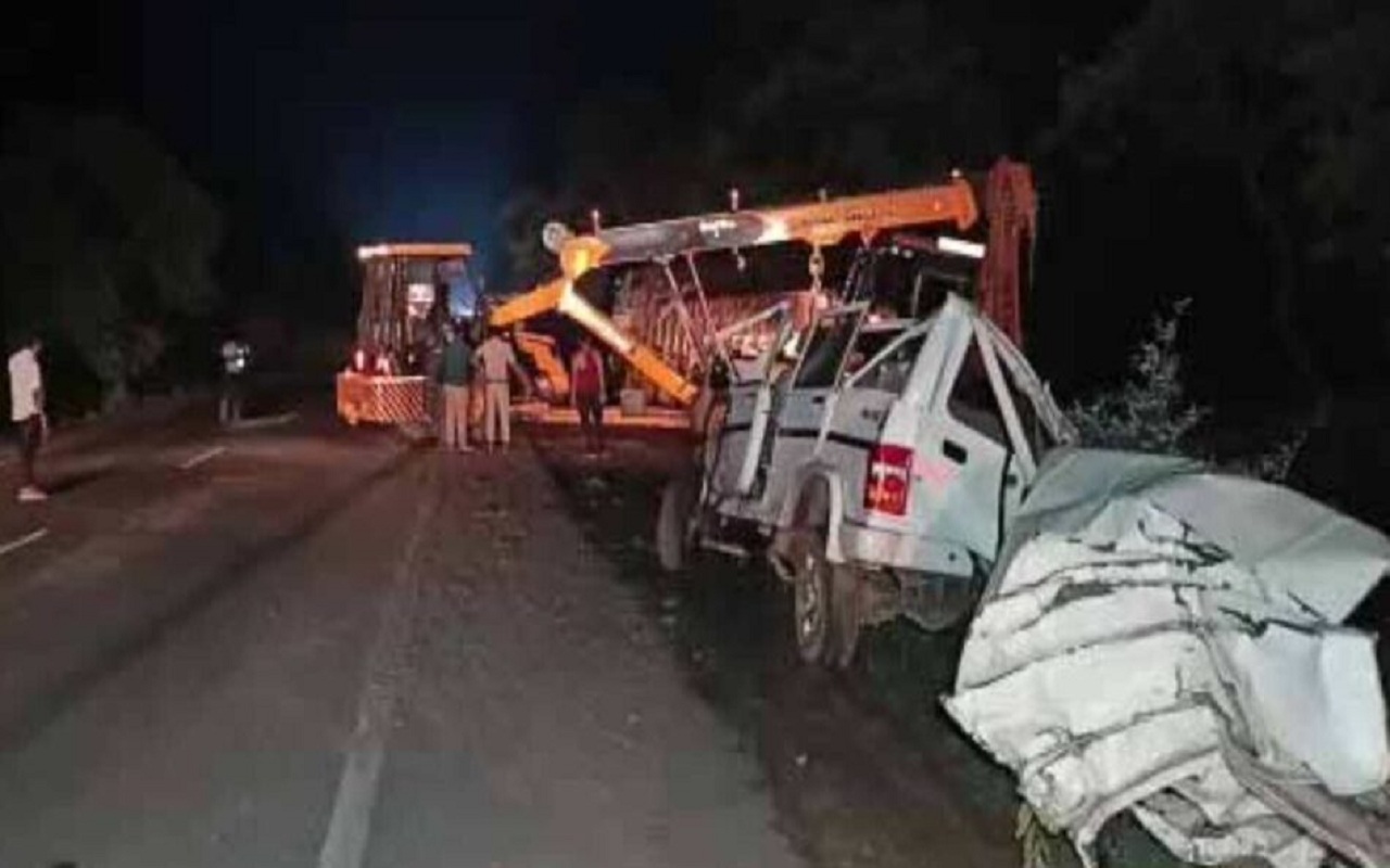 Truck and Bolero collide in Chhattisgarh, 11 including five women killed