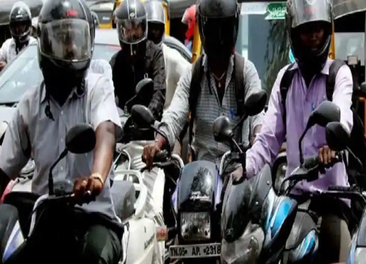 If you also wear this type of helmet then you can also be fined, know these traffic rules