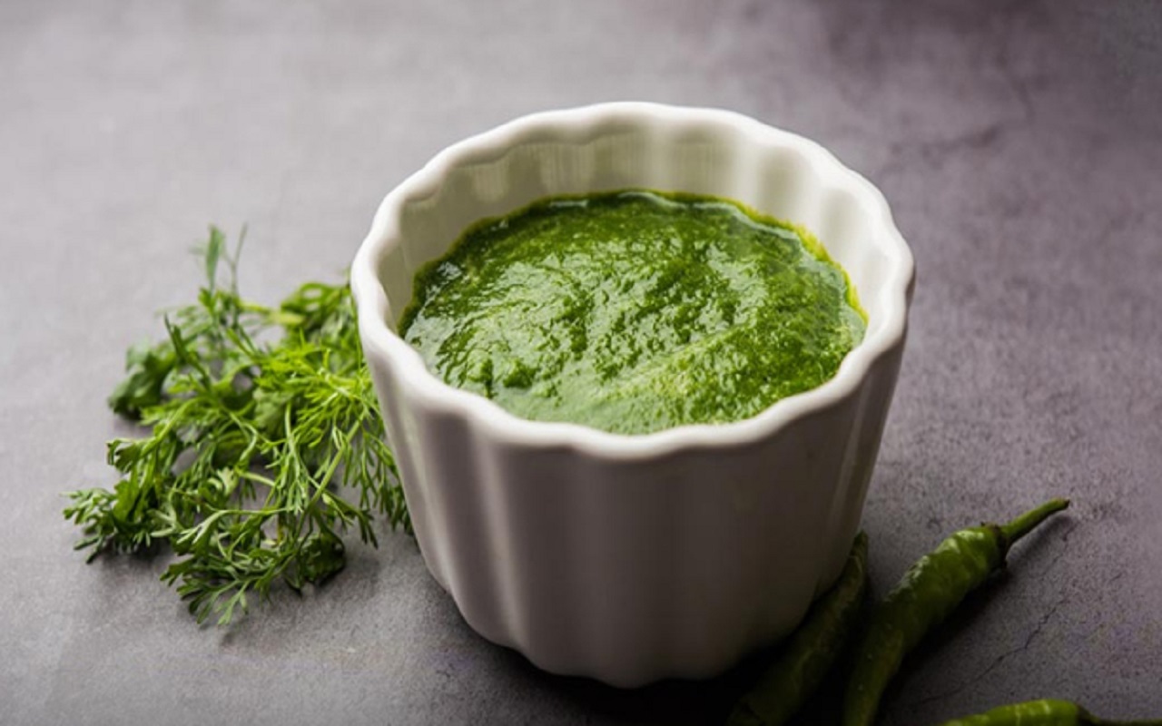 Recipe of the Day: Green chutney enhances the taste of any dish, make it with this method