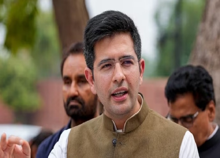 Raghav Chadha suspension: Supreme Court asked Raghav Chadha to unconditionally apologize to the Chairman and end the case.