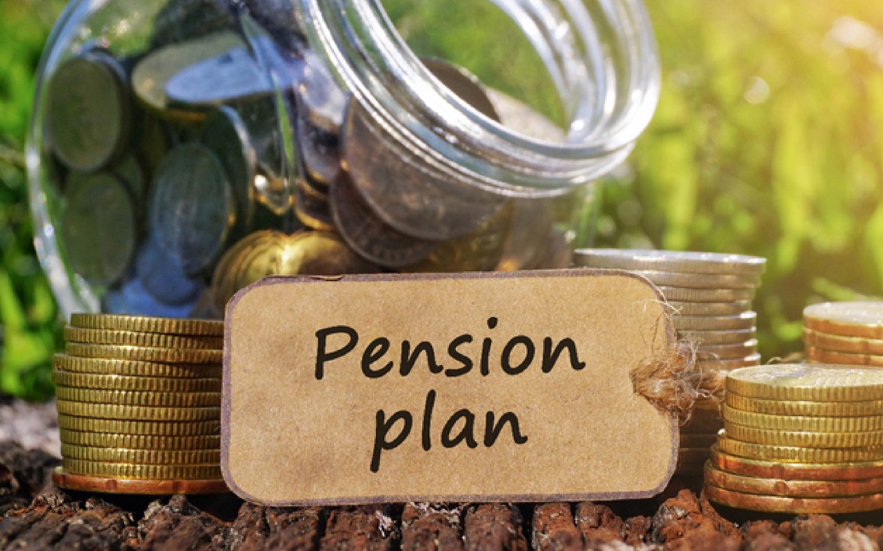 Government scheme: People working in private jobs also get the benefit of pension, know this