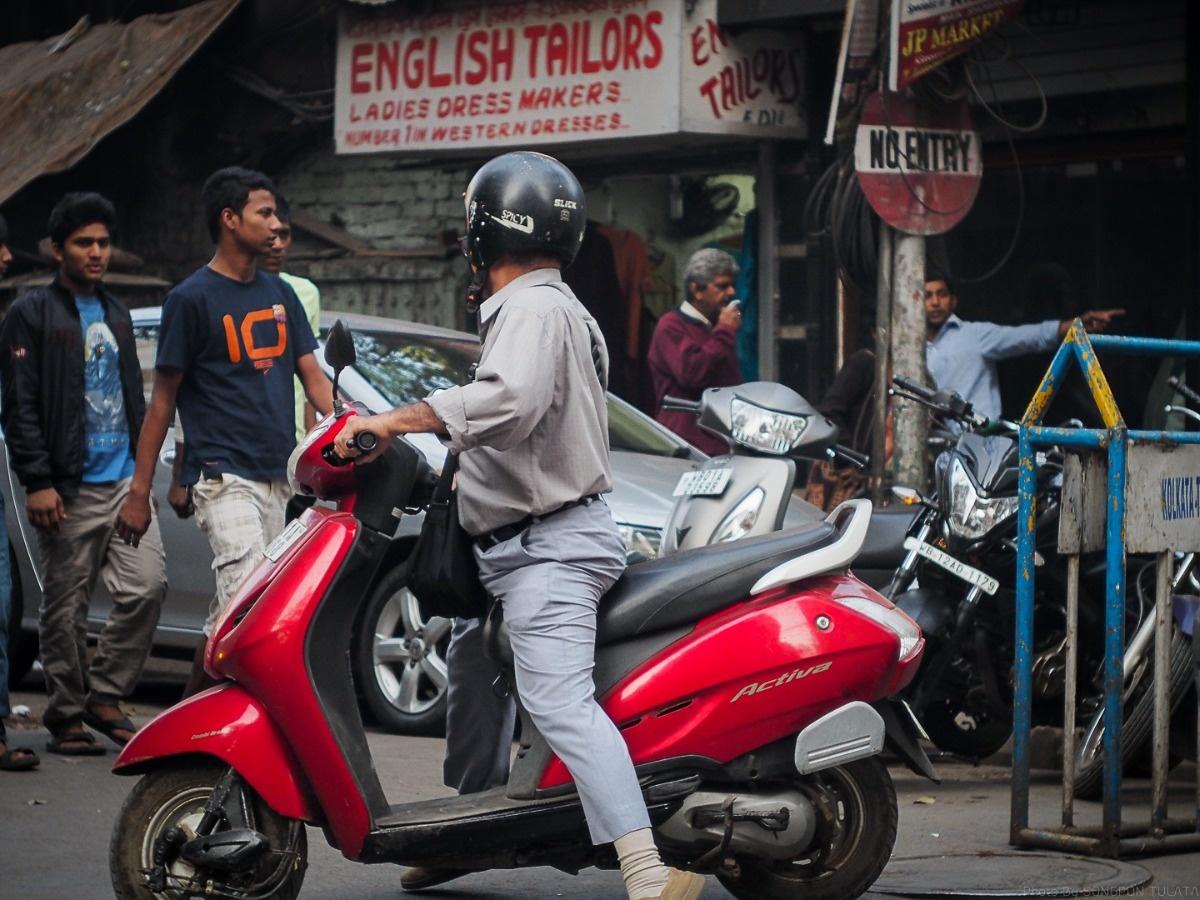 Traffic Challan: Scooty owner fined, challan of Rs 1000 for not wearing seat belt, know all details