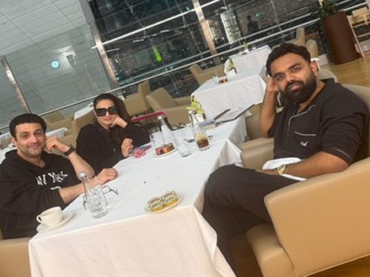 Bollywood Star Actress Ameesha Patel Stranded at Dubai Airport, Here Is the Reason