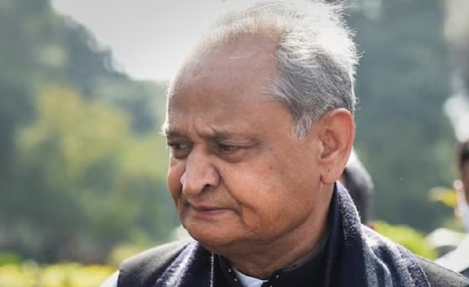 Video Viral: Video of former CM Ashok Gehlot went viral, he was seen doing this, people...