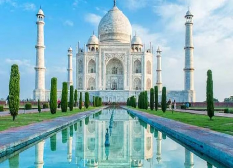 Travel Tips: You can also go to Agra this time during long weekend.
