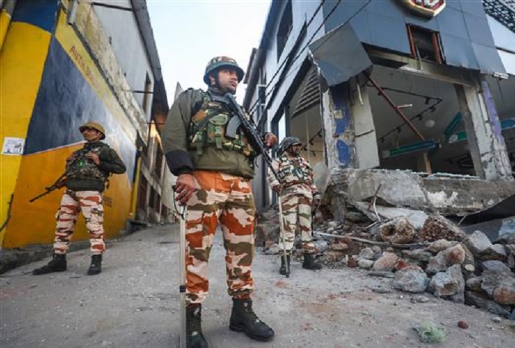 Five arrested in connection with stone pelting during anti-encroachment drive in Jammu