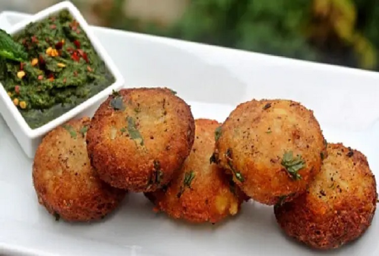 Recipe Tips: Must try Palak Aloo Tikki once, looks very good