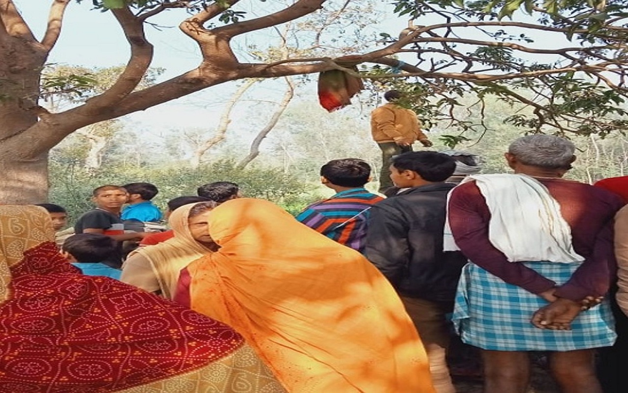 Bihar: Body of youth found hanging from tree in Darbhanga