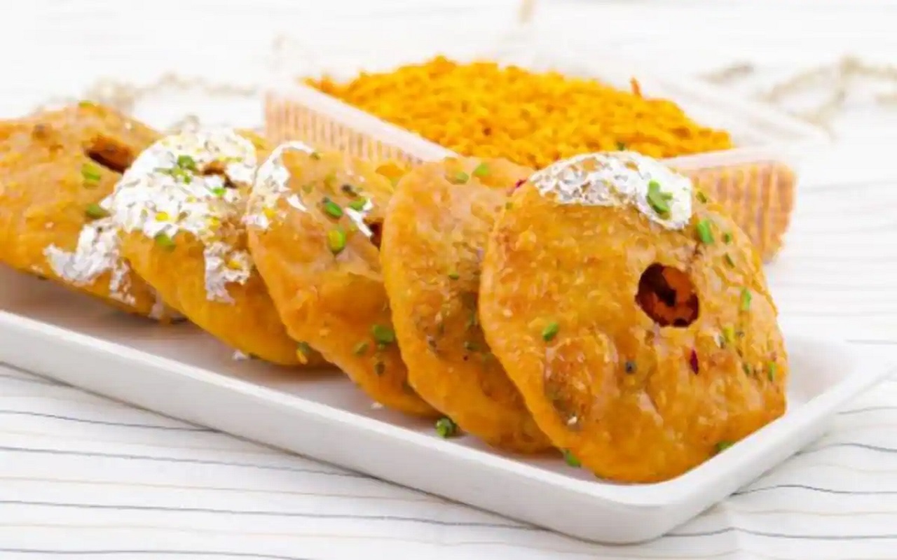 Recipe Tips: You can also make Mawa Kachori at home, you will enjoy eating it