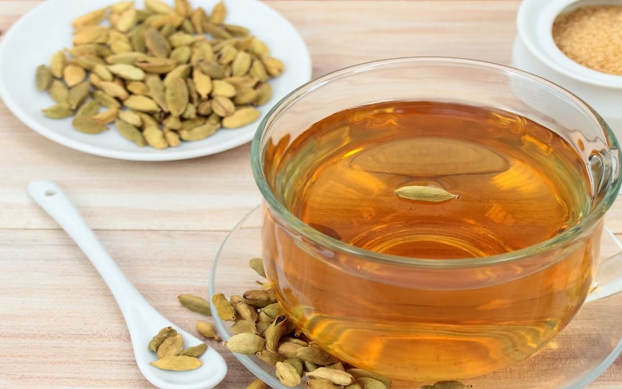 Health Tips: You will also know the benefits of cardamom water, then you will start consuming it from today itself.