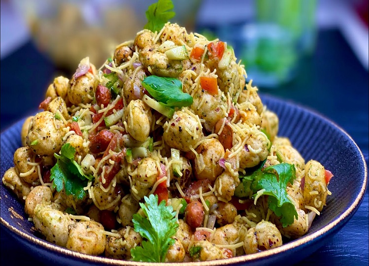 Recipe Tips: You can also make Fruit Bhel during Navratri.