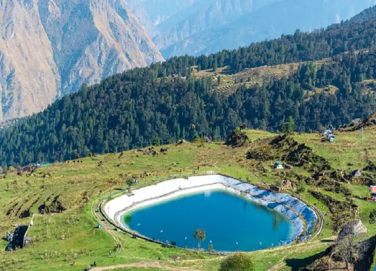 Travel Tips: You can also go to Auli in Uttarakhand this time.