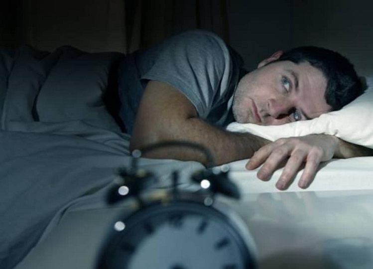 Health Tips: If you suddenly lose sleep around 3-4 o'clock every night, then these are not good signs