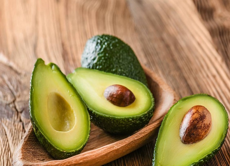 Beauty Tips: Avocado enhances the beauty of the face, consuming it gives these benefits