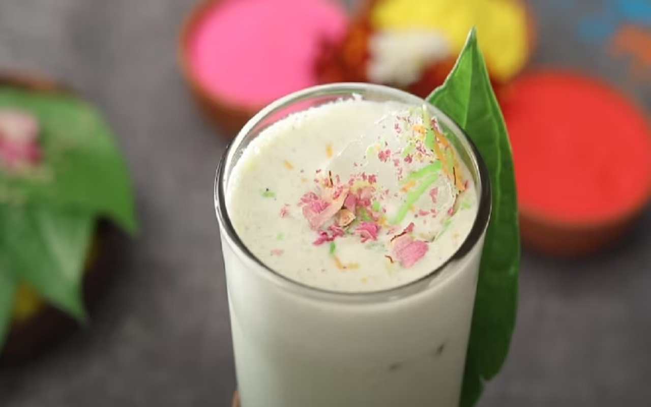 Summer drink recipe: In summer, you can also make paan thandai and serve it to your guests.