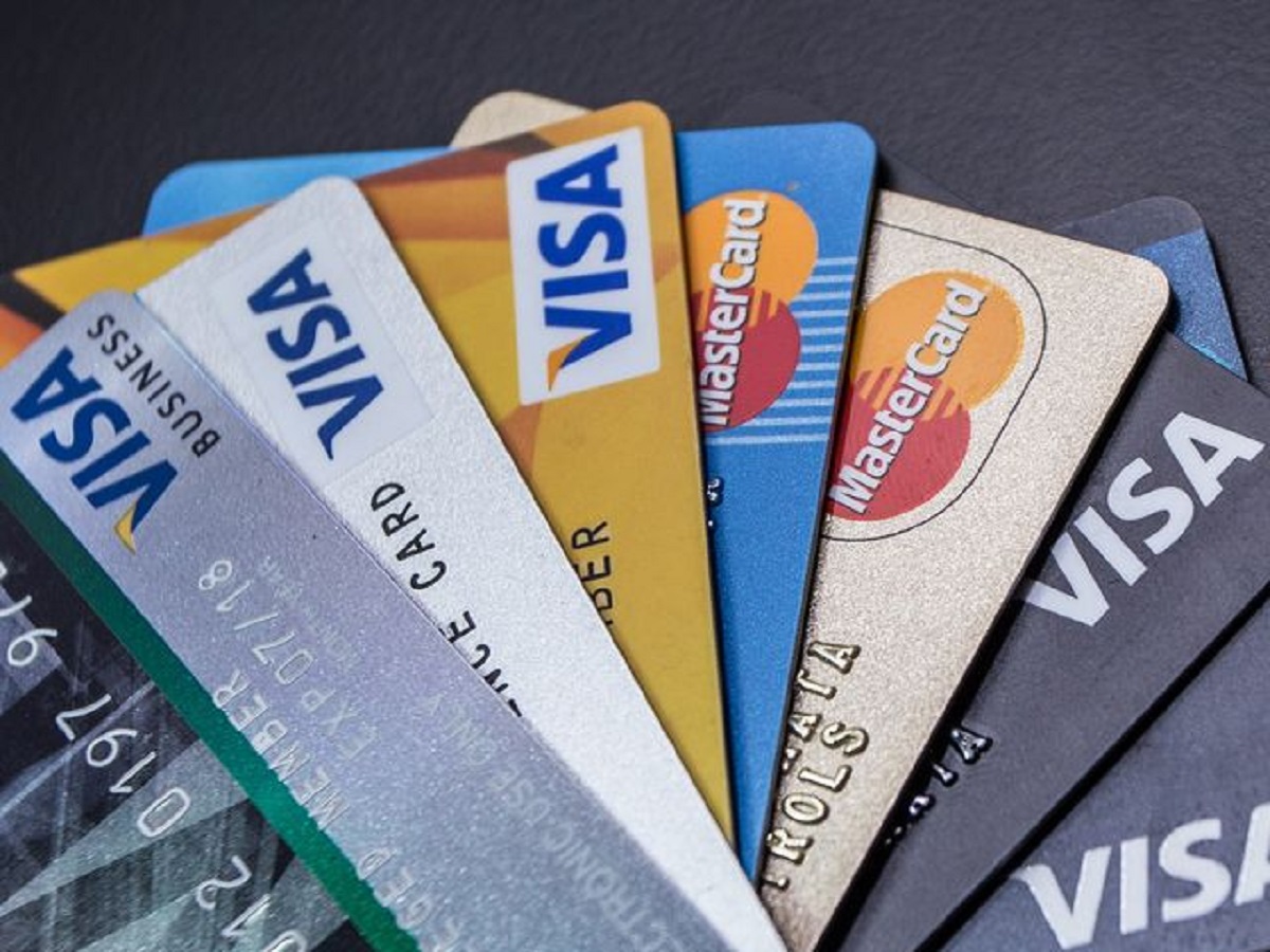 Credit Cards: Who Pays the Debt After the Death of a Cardholder? Here Are the RBI Rules