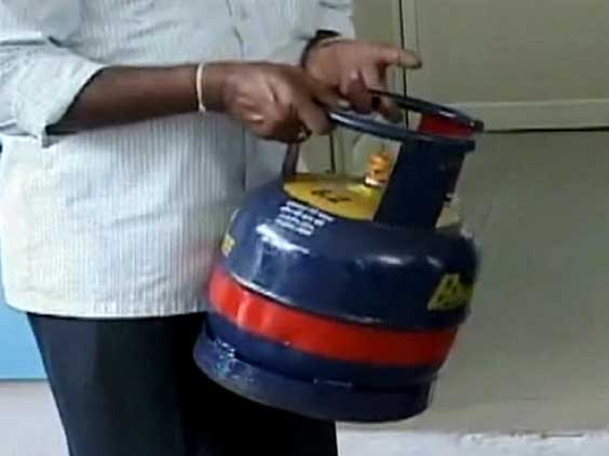 LPG: 5 kg cylinders will now be easily available; no address proof required.