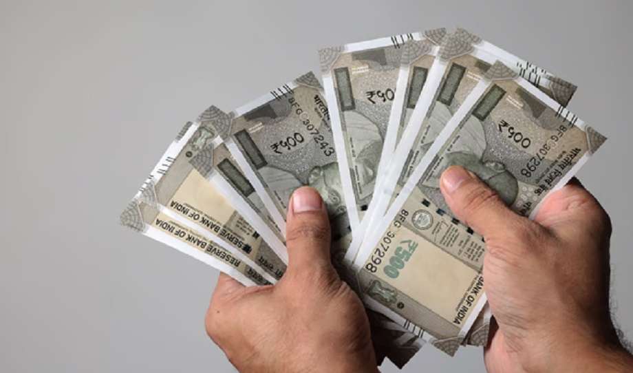 Government scheme: Government gives 15 thousand rupees to these people, you should know