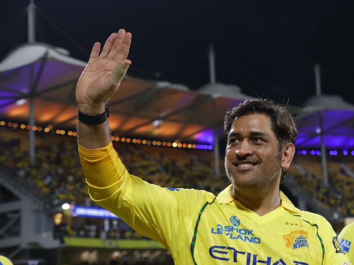 Birthday Special: Dhoni owns assets worth crores and possesses these expensive cars.